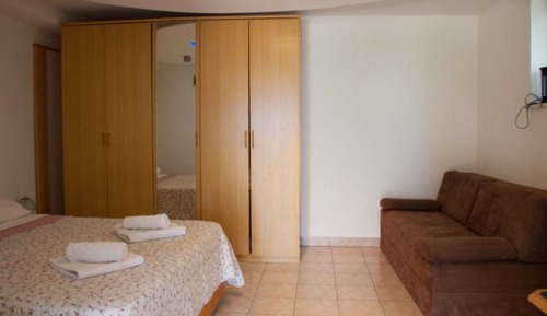 Apartment (Studio apartment with separate bedroo)