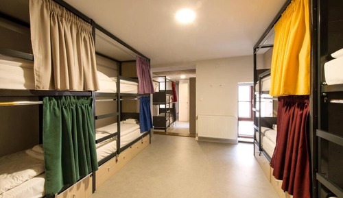Basic Room, Multiple Beds