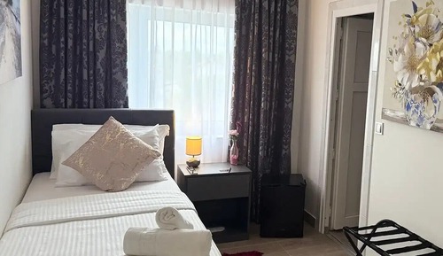 Premium Single Room
