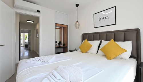 Deluxe Apartment, 3 Bedrooms, Private Pool, Pool View