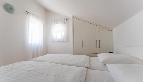 2-bedroom apartment, balcony, Sea view in annex house