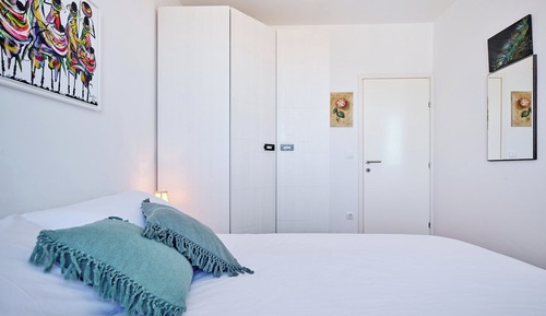 Apartment (2 Bedrooms)
