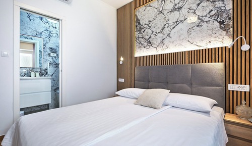 Apartment (3 Bedrooms)