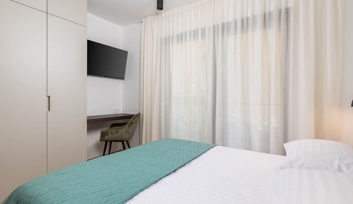 Apartment (One Bedroom Apartment with Balcony)