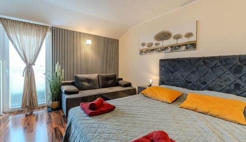 Apartment (Two Bedroom Apartment with Balcony)