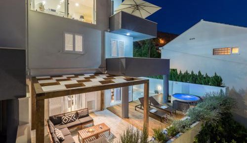 Penthouse Apartment