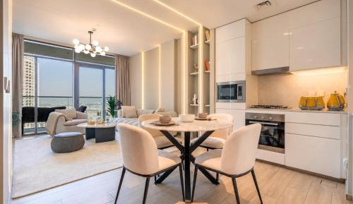 One-Bedroom Apartment with Balcony and Sea View