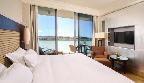 Family Room Suite
