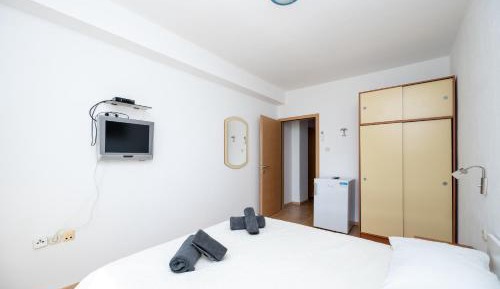 One-Bedroom Apartment with Balcony and Sea View