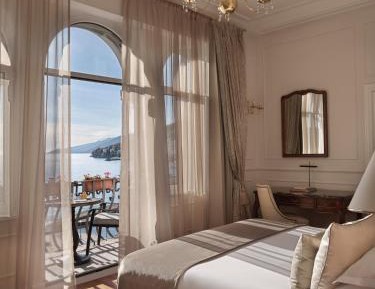 Deluxe Double Room with Balcony and Sea View