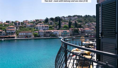 Deluxe Double Room with Balcony and Sea View