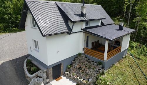 Three-Bedroom Vacation Home 