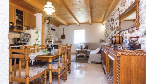 Three-Bedroom Vacation Home 