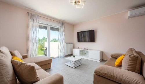 Two-Bedroom Holiday Home