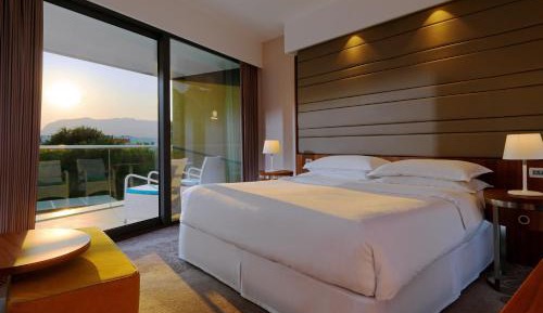 Classic Suite with Balcony