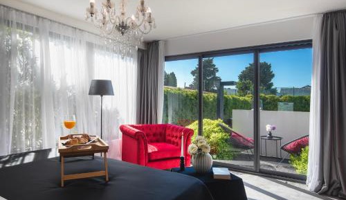 Deluxe Double Room with Bath