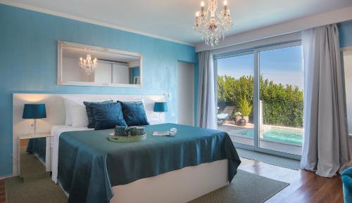 King Room with Pool View