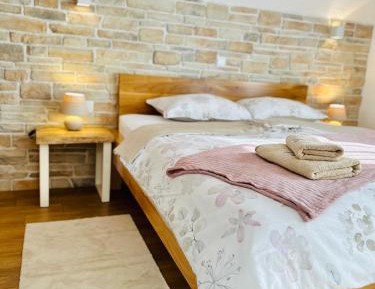  Double room with balcony and mountain view
