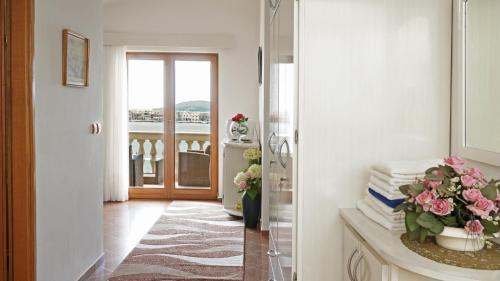 Two-Bedroom Apartment - Oceanfront 