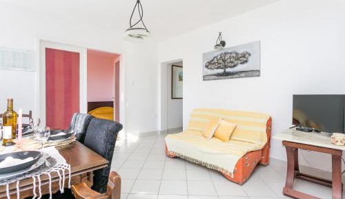 Two-Bedroom Apartment with Terrace and Sea View
