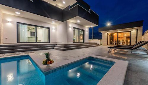 Four-Bedroom Vacation Home