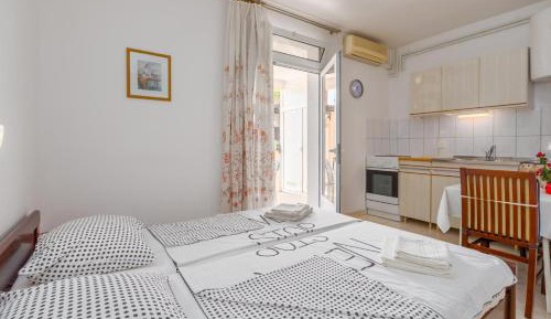 Studio with Terrace