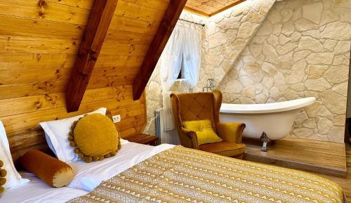 Luxury Triple Room