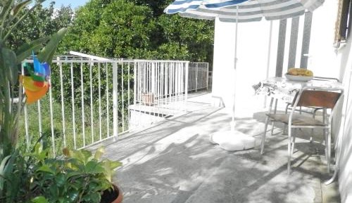 One-Bedroom Apartment with Terrace