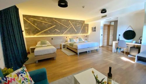 Deluxe Triple Room