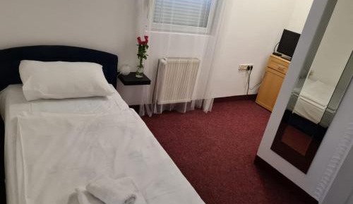 Economy Single Room