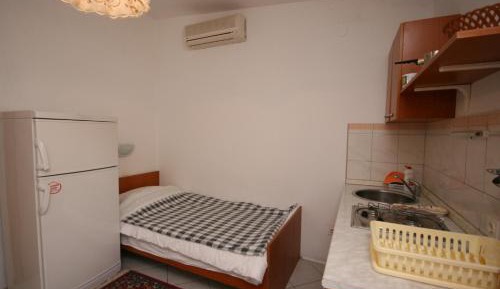 One-Bedroom Apartment with Terrace and Sea View