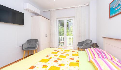 Double Room with Balcony and Sea View