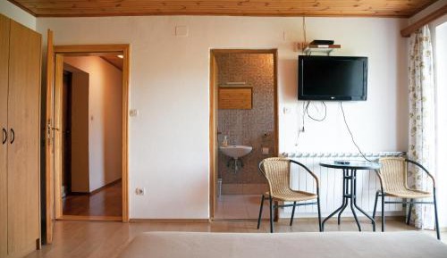 Triple Room with Terrace