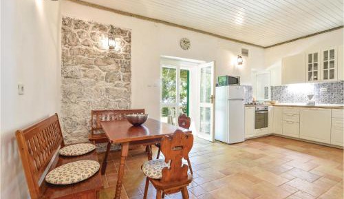 Three-Bedroom Vacation Home 