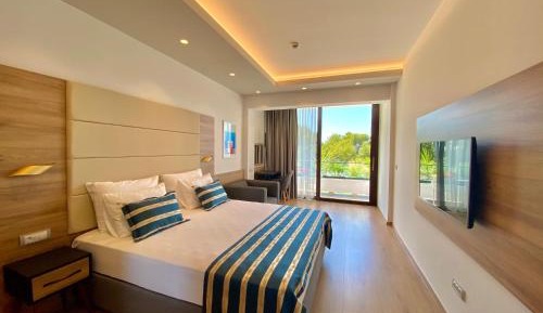 Superior Double or Twin Room with Sea View