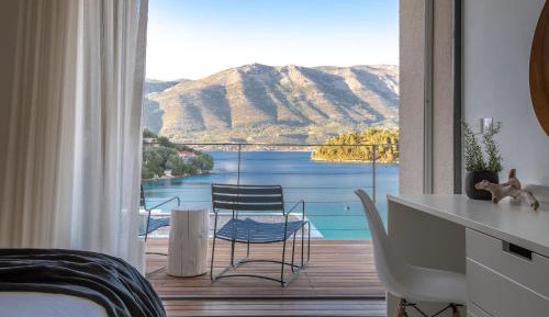 Double Room with Balcony and Sea View