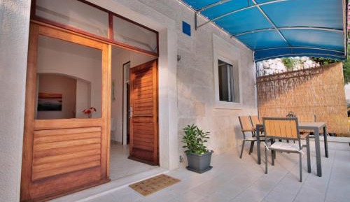 One-Bedroom Apartment with Terrace and Sea View