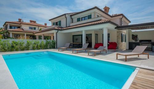 Villa with Sea View