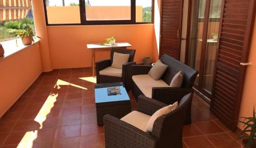One-Bedroom Apartment with Balcony