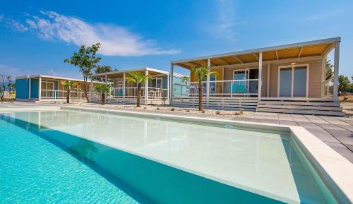 Mobile home Deluxe with Pool