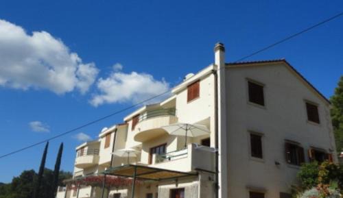 One-Bedroom Apartment with Terrace