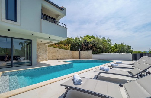 Risika Villa | Pool Villa Greta Krk