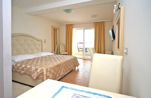 Podgora Hotel | Turisticki apartmani Natalia