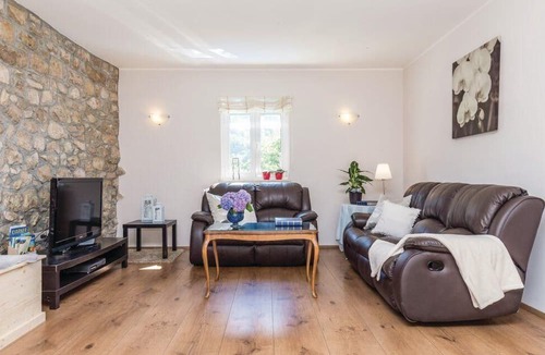 Lovran House | Holiday home in Lovranska Draga with large fireplace