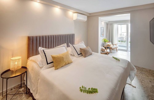 Supetar Hotel | Hotel Osam