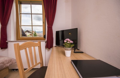 Cerklje na Gorenjskem Bed & Breakfast | Bed&Breakfast Karun