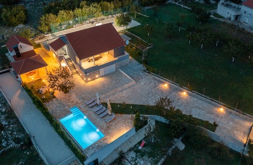 Cvrljevo House | Holiday Residence Ana