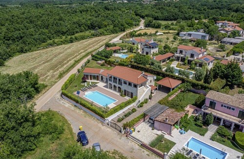 Mofardini Villa | Villa Dubravka in Radetići - Haus für 6-9 Personen