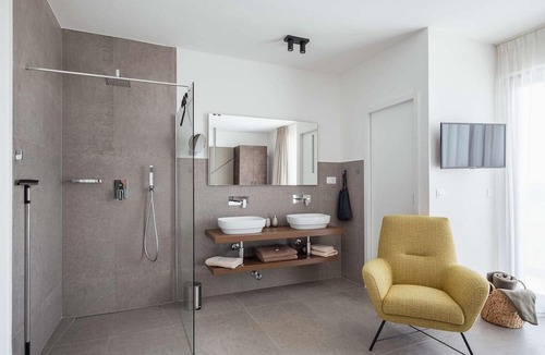 Fuskulin House | 4 bedroom accommodation in Fuskulin