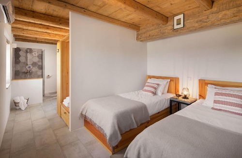 Cepljani House | Villa Flavia Traditional stone house with a pool